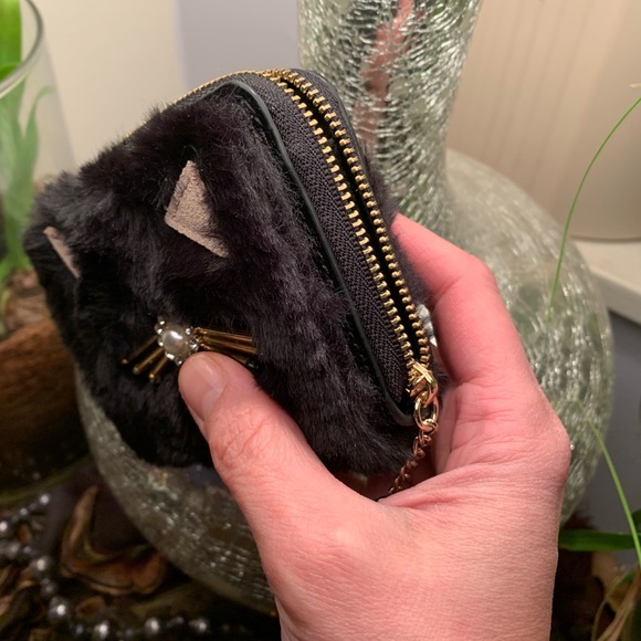 Authentic Kate Spade faux fur/Leather Zip wallet🌹 - Picture 6 of 8